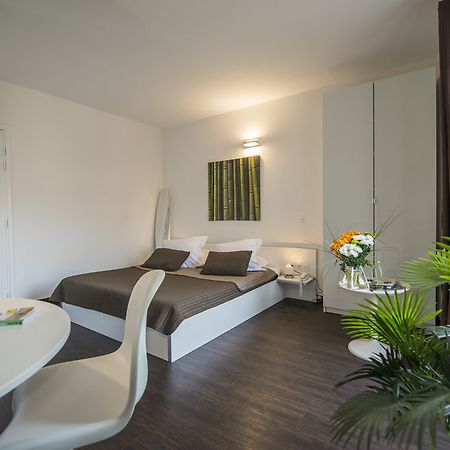 Les Capucines Bed & Breakfast Abbeville Exterior foto