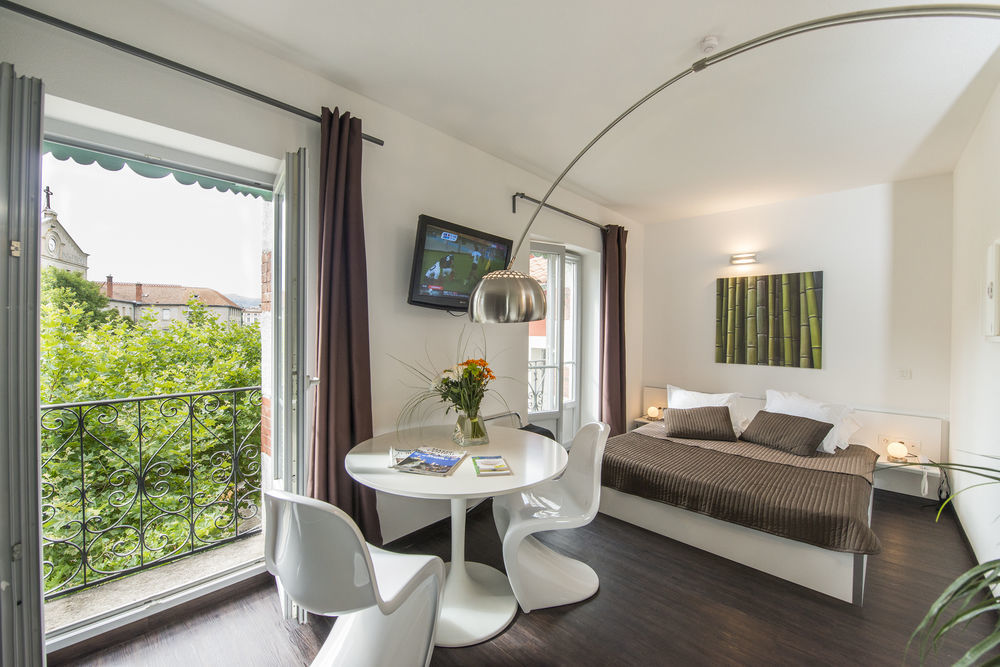 Les Capucines Bed & Breakfast Abbeville Exterior foto